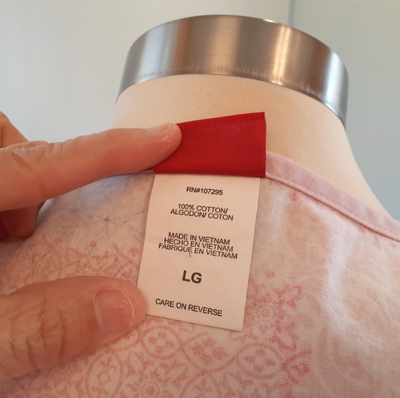 Scrub Top - Picture 9 of 9